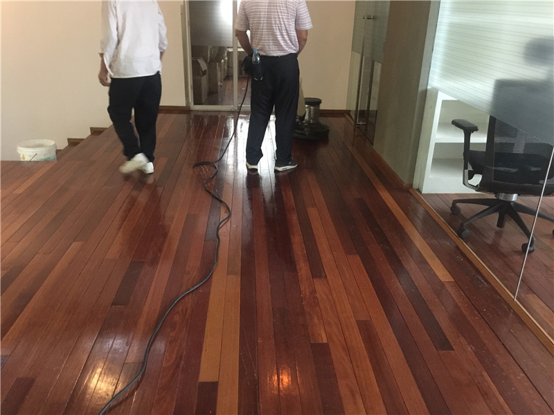 龙马潭区地面清洗案例